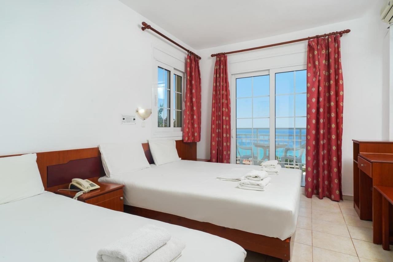 Hotel Emerald Хриси-Амудия Экстерьер фото